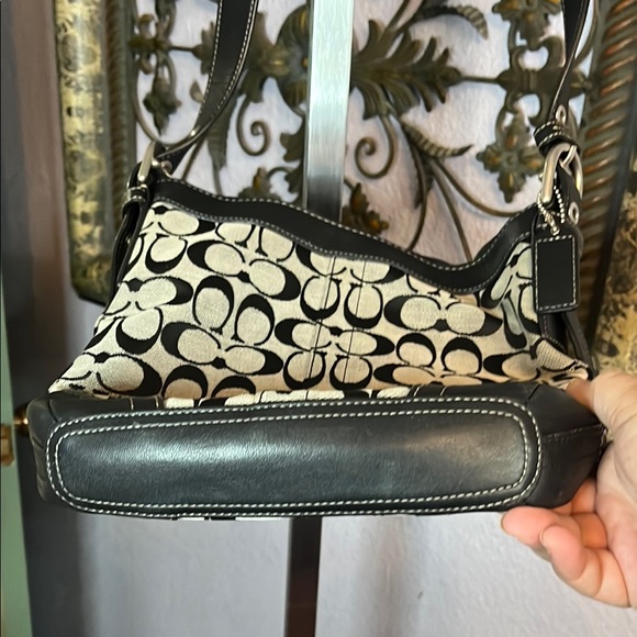 NIB Coach Crossbody Bag - Classic Black and gray print - adjustable strap. - Picture 6 of 15